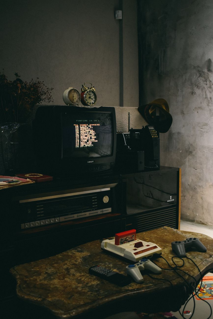 Vintage Console TV setup